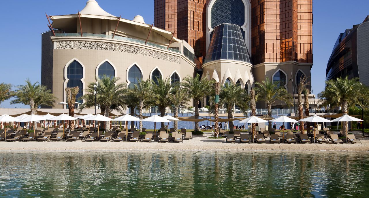 Bab Al Qasr Hotel Apartments: Luxury Living in Abu Dhabi