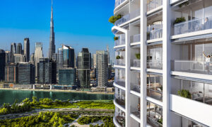 A panoramic view of Vento Tower's sleek, modern facade set against the backdrop of the Dubai skyline.