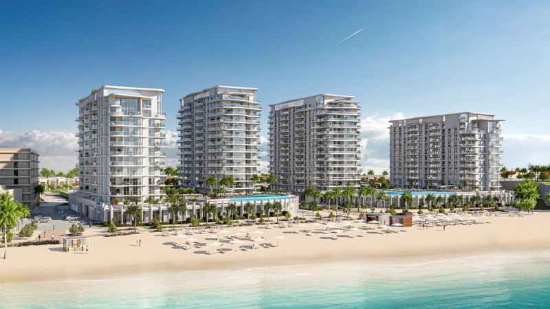 Beach House at Bay Residences: Townhouses in Mina Al Arab