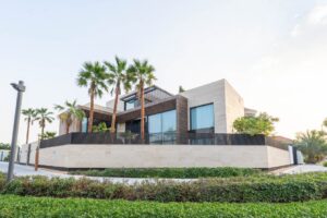Naia Villa: Luxury 6BR Villas in Pearl Jumeirah, Dubai